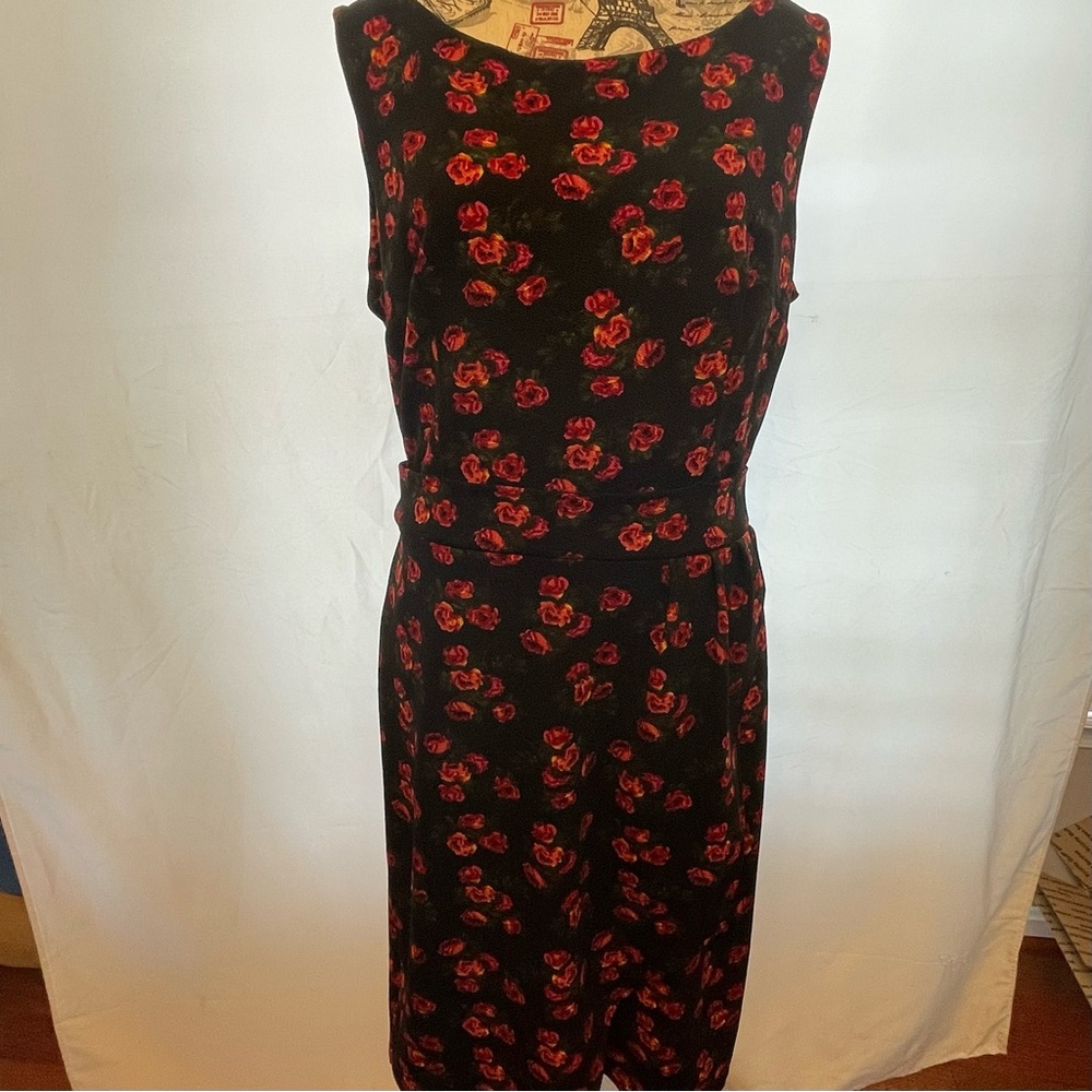 Queen of Heartz Red and Black Sleeveless Sheath Mini Dress - Picture 2 of 5